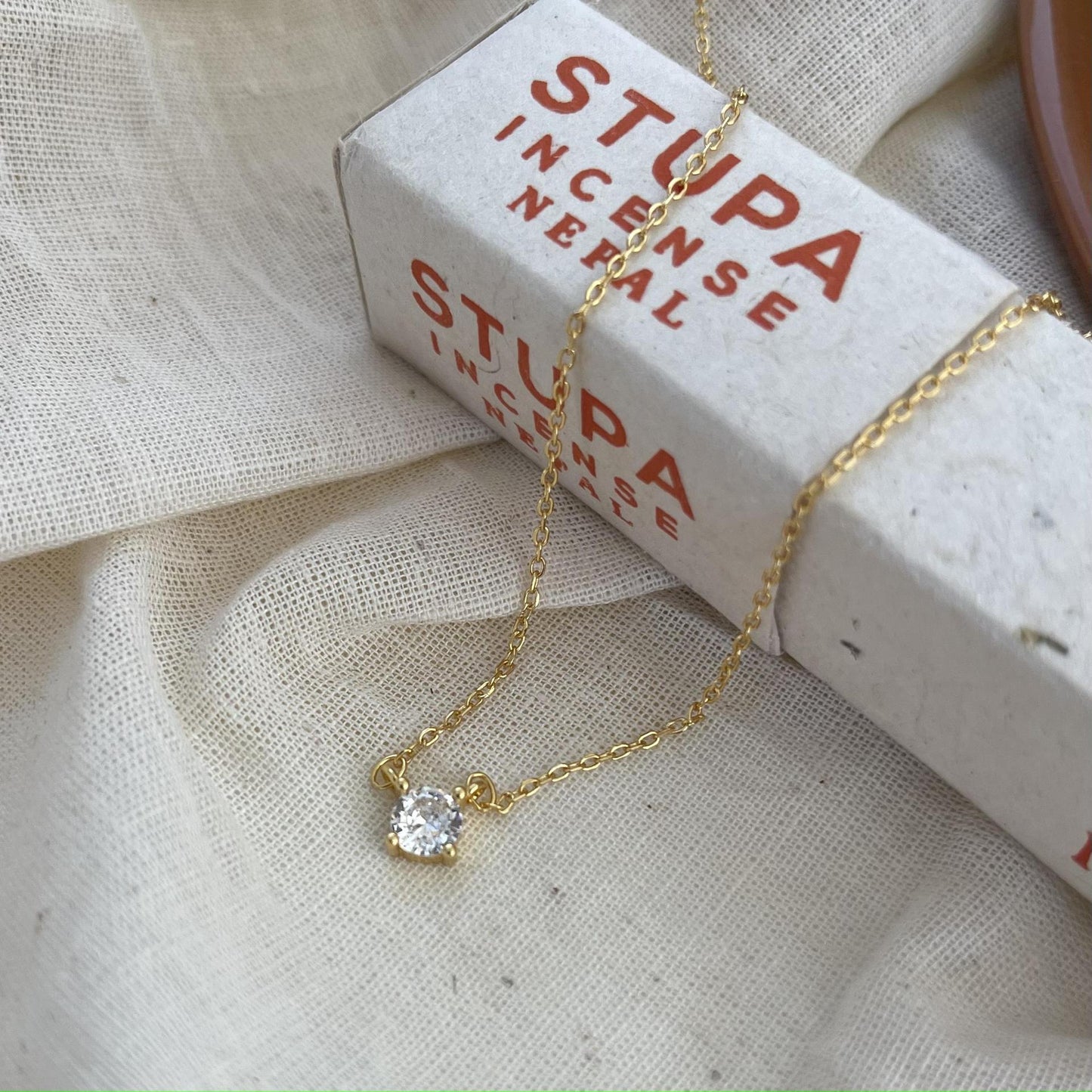 Simple Four Claws Round CZ 925 Sterling Silver Necklace
